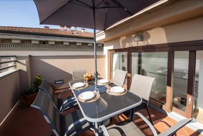 Rooftop Delight with Terrace – 사진 5