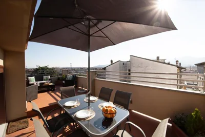 Rooftop Delight with Terrace – 사진 10