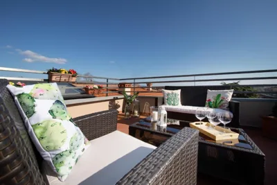Rooftop Delight with Terrace – 사진 12